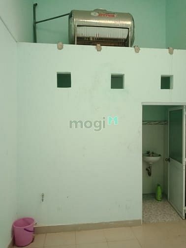 Hình ảnh Cho thuê gấp nhà MT Lê Lộ, 5 x 20m, trống suốt, 12tr