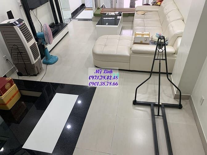 Hình ảnh Cho thuê nhà có hầm 4x20, nhà mới 99%, đầy đủ nội thất để ở.