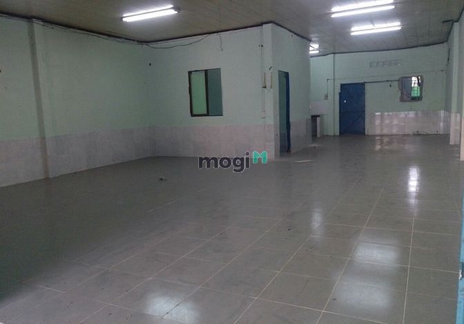 Hình ảnh Cho thuê kho 160M2, Mặt tiền Phan Chu Trinh, quận Tân Phú.
