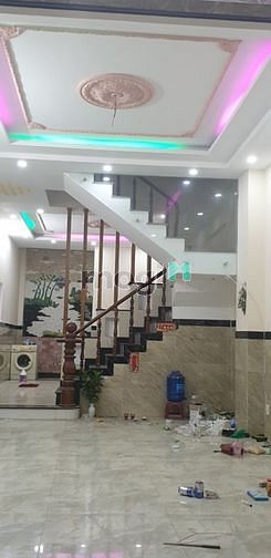 Hình ảnh Cho thuê nhà 1trệt 3 lầu TX 22