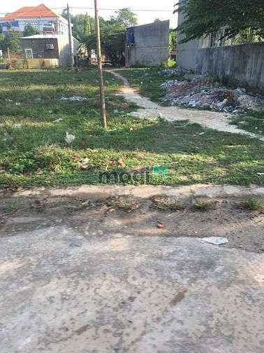 Hình ảnh cần tiền bán gấp lô dất gần quốc lộ 13 dân cư đông