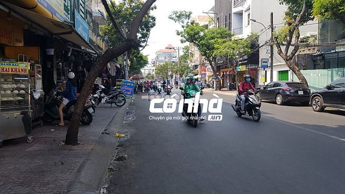 Hình ảnh Cho thuê nhà Đồng Đen phường 14 Tân Bình 5x19m 4 lầu.