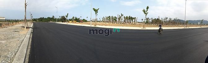 Hình ảnh siêu phẩm đât nên mặt tiền đương 10m5, view kenh sinh thái, giá rẻ