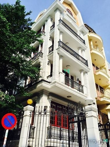Hình ảnh Bán tòa nhà văn phòng, hầm thang máy, HĐ thuê 100 triệu/th