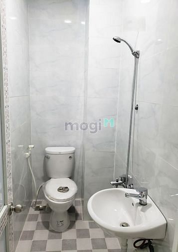 Hình ảnh Cho thuê nhà nguyên căn Tạ Quang Bửu, Q.8