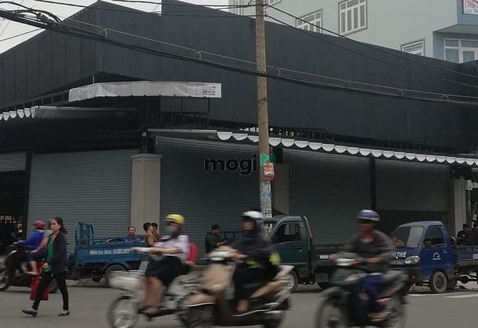 Hình ảnh Cho thuê nhà MT 58A Thạch Lam, Tân Phú, 7mx44,4m, 310m2