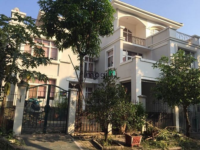 Hình ảnh Cho thuê căn biệt thự tứ lập Mỹ Phú - Phú Mỹ Hưng - Quận 7, DT 256m2