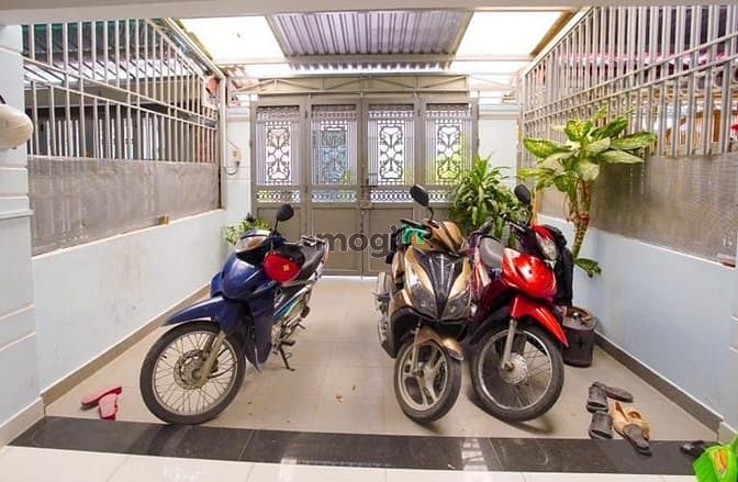 Hình ảnh Cho thuê nhà phố 3 tầng, phường Bình An, Q2