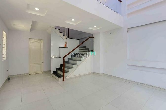 Hình ảnh Cho thuê nhà phố hẻm Nguyễn Duy Trinh, Q2, 3 PN