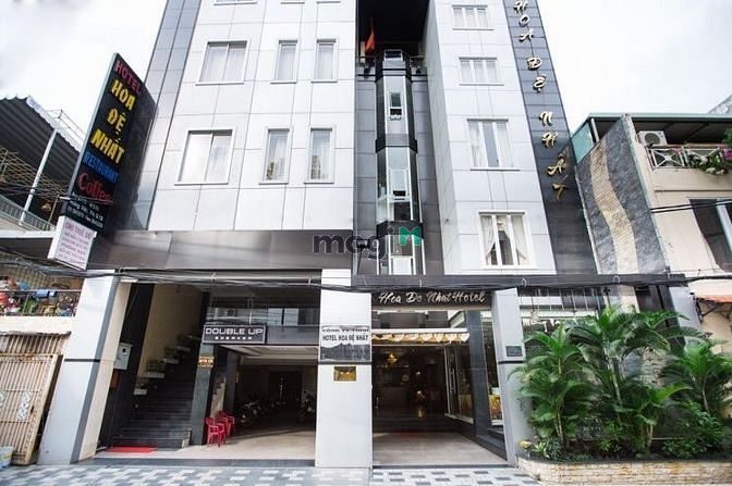 Hình ảnh Nhà bán MT đường Mạc Đỉnh Chi, Quận 1.
