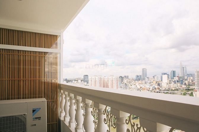 Hình ảnh Cho thuê Penthouse 4 phòng ngủ ở chung cư Grand Riverside Quận 4