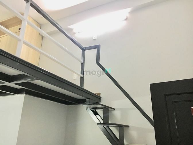Hình ảnh Cho thuê Trang Chủ MB66.COM / Đăng Ký Tặng 66K ngay chân cầu Tân Thuận, có nội thất, gác cao