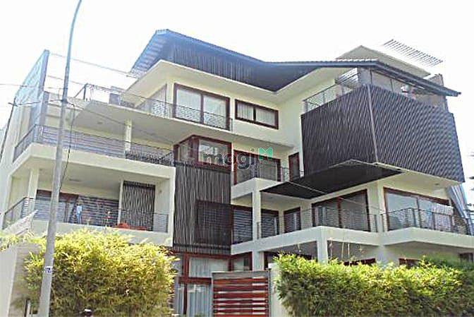 Hình ảnh Cho thuê nhà góc 2MT Sư Vạn Hạnh Q.10. DT: 4.5 x 16m