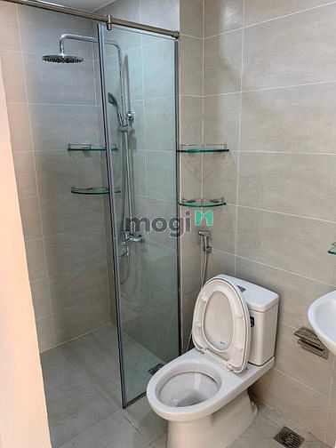 Hình ảnh Cho thuê CH officetel chung cư Millennium Q4, 42m2, nội thất văn phòng