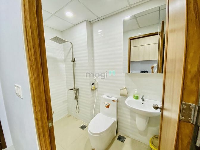 Hình ảnh Cho thuê gấp căn officetel 45m2, full nội thất tại Millennium Q4