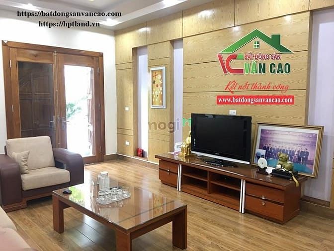 Hình ảnh House for rent beautiful 4-6 bed room Van Cao Street to live or work