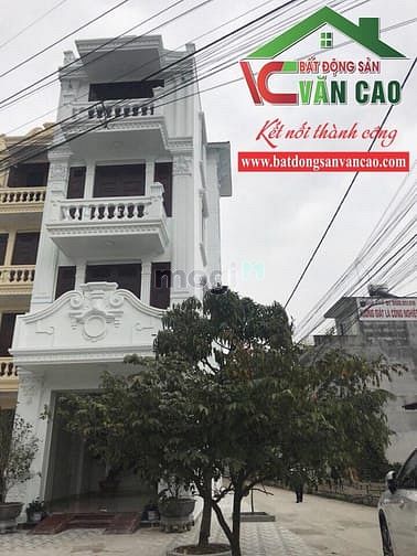 Hình ảnh House for rent beautiful 4-6 bed room Van Cao Street to live or work