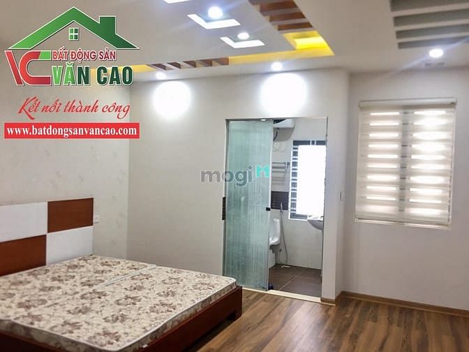 Hình ảnh House for rent beautiful 4-6 bed room Van Cao Street to live or work