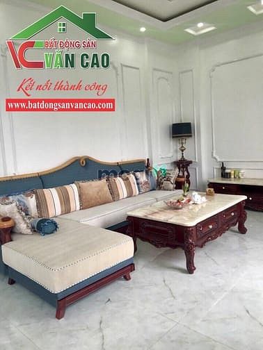 Hình ảnh House for rent beautiful 4-6 bed room Van Cao Street to live or work
