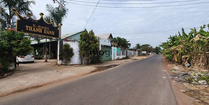 Hình ảnh Chú Long bán gấp đất ngay cổng chợ , trường TH, THCS, THPT kề KCN BD