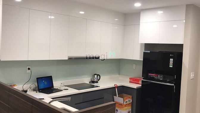 Hình ảnh CH Q4 Gold View cần bán 2PN 2WC 80m2 có nội thất 3.9 tỷ/căn