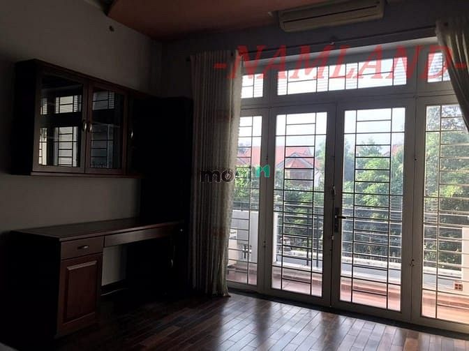 Hình ảnh Nhà Dt 350m2 Đ.Trần Não, P. Bình An, Q2.