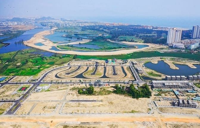 Hình ảnh Cùng đóng sóng đất Biển phía Nam Đà Nẵng với siêu dự an One World