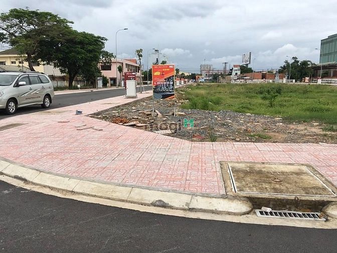 Hình ảnh Đất MT chợ đêm Bình Dương, KCN Nhật - Hàn - Mỹ - Singapor, 300m2/530tr