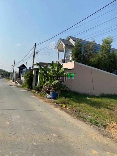 Hình ảnh Cần bán đất mặt tiền đường nhựa - xã Tân Phú Trung - Củ Chi