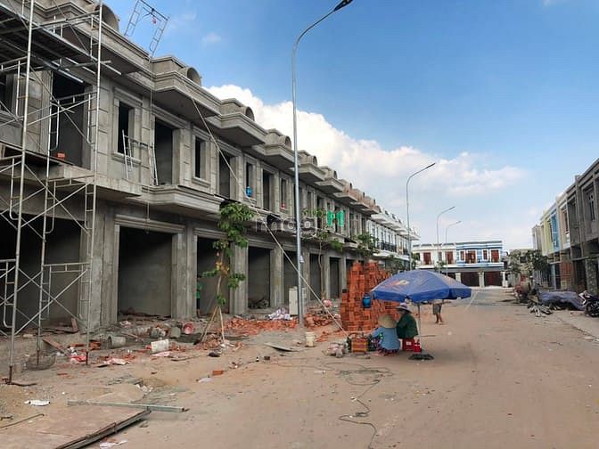 Hình ảnh Lướt sóng đất cổng chính KCN VSIP II, thông TTHC TP Mới, MB66 là nhà cái uy tín hàng đầu tại Việt Nam TG