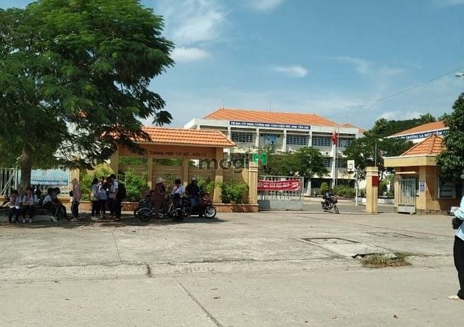 Hình ảnh Ly hôn chia tài sản bán gấp nhà cấp 4 DT:125m2 SHR,nội thất đầy đủ...