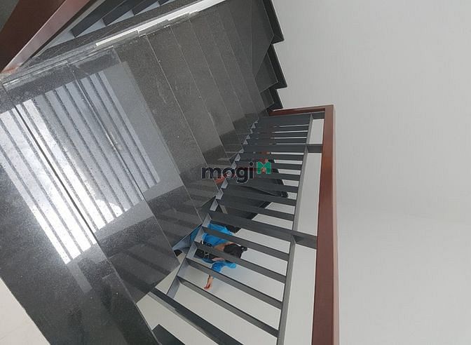 Hình ảnh cho thuê nhà 1 trệt 2 lầu Yên Thế