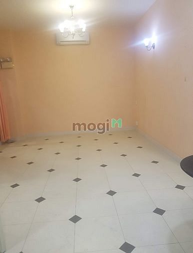 Hình ảnh cho thuê nhà 4,5 tầng Đồng Đen diện tích 4,4x20m