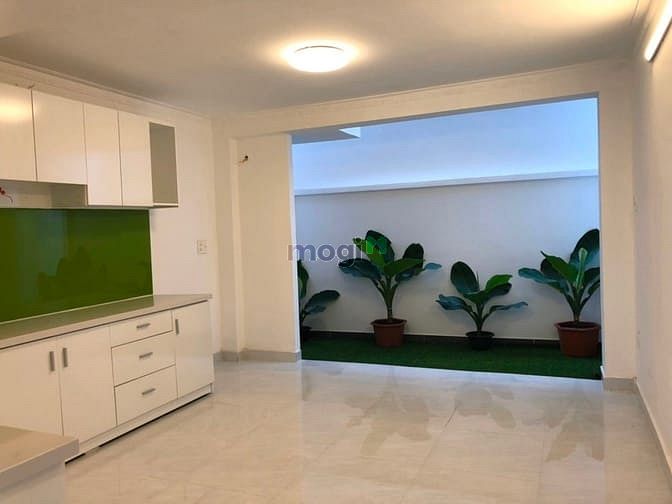 Hình ảnh Cho thuê nhà MT Quận Phú Nhuận nhà mới
