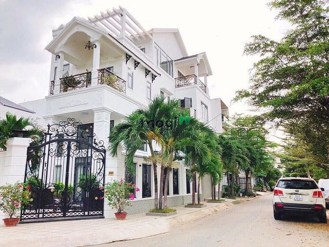 Hình ảnh Bán lô đất biệt thự Nam long phú thuận 8x20, view sông, giá 77trm2