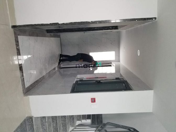 Hình ảnh cho thuê nhà 1 trệt 3 lầu Bàu Cát 9 diện tích 3x18m