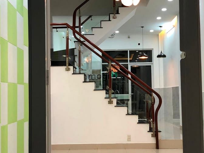 Hình ảnh Bán biệt thự mới xây dựng 100% P14 Tân Bình 6.2 x 18.5m, trệt 3 lầu