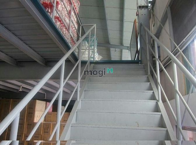 Hình ảnh Kho xưởng mới xây DT:420m2, đ.Bình Long, quận Tân Phú.