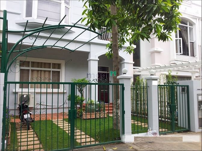 Hình ảnh Cho thuê biệt thự Phú Mỹ Hưng Full nội thất giá 28 triệu/ tháng