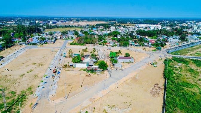 Hình ảnh Cơ hội sở hữu đất nền Phạm Văn Đồng, ngay TTTP Quảng Ngãi chỉ 850Tr