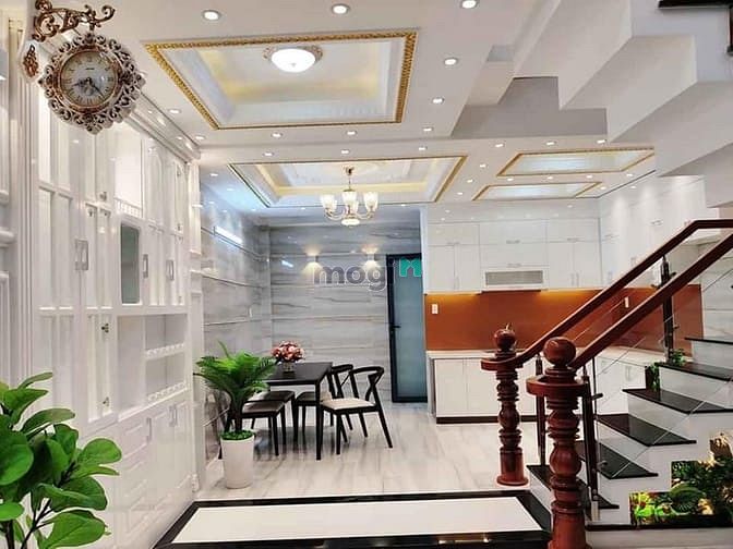 Hình ảnh Cho thuê nhà biệt thự 215 nguyễn xí quận bình thạnh.