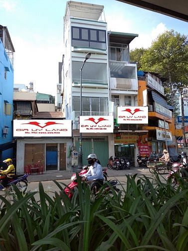 Hình ảnh Cho thuê Nhà MT Đường 3 Tháng 2, P.9, Q.10.  DT: 4 x 11m