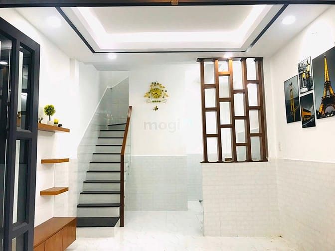 Hình ảnh Khuôn đất lớn, hiếm có, vuông vắn mặt tiền đường Q. Tân Bình