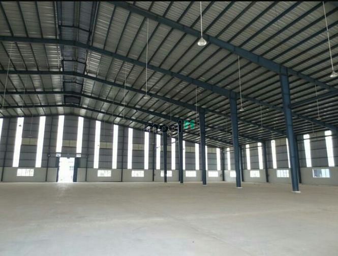 Hình ảnh Cho thuê Kho 700m2 Mặt tiền Tô Hiệu, quận Tân Phú, có 3 pha.