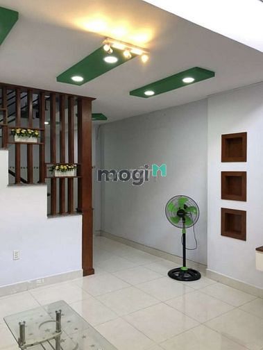 Hình ảnh Nhà mới Xây, 2,5 Lầu,4PN, đường Hòa Bình, q.Tân Phú.