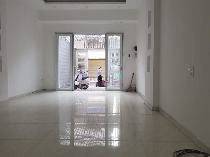 Hình ảnh cho thuê nhà 3 lầu Bàu Cát 1 diện tích 5x8m
