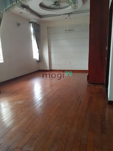 Hình ảnh cho thuê nhà 3 lầu Đồng Đen diện tích 4,5x20m