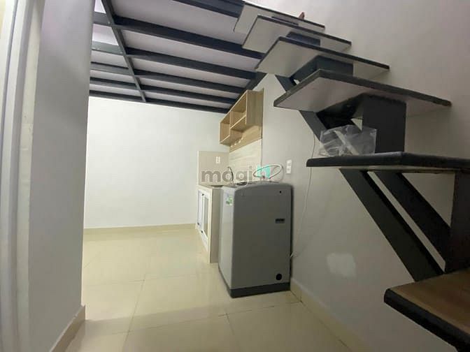 Hình ảnh Phòng có máy giặt riêng🥰gác cao trên 1m75💥sát vách Q4
