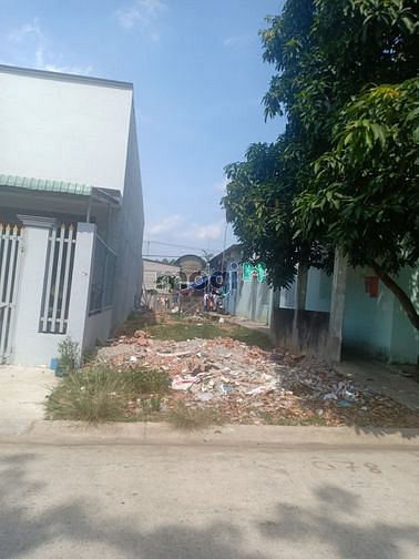 Hình ảnh Đất mặt tiền đường lớn 16m, dân sầm uất cách khu công nghiệp 100m, SHR