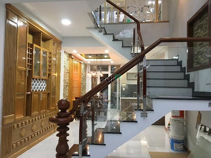 Hình ảnh Bán nhà hẻm 6m Lê Văn Quới, DT 4mx18m, đúc 4 lầu